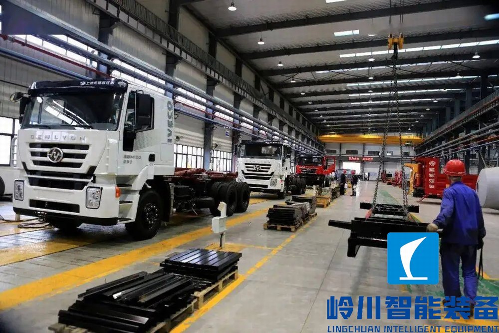 自卸车1.webp.jpg